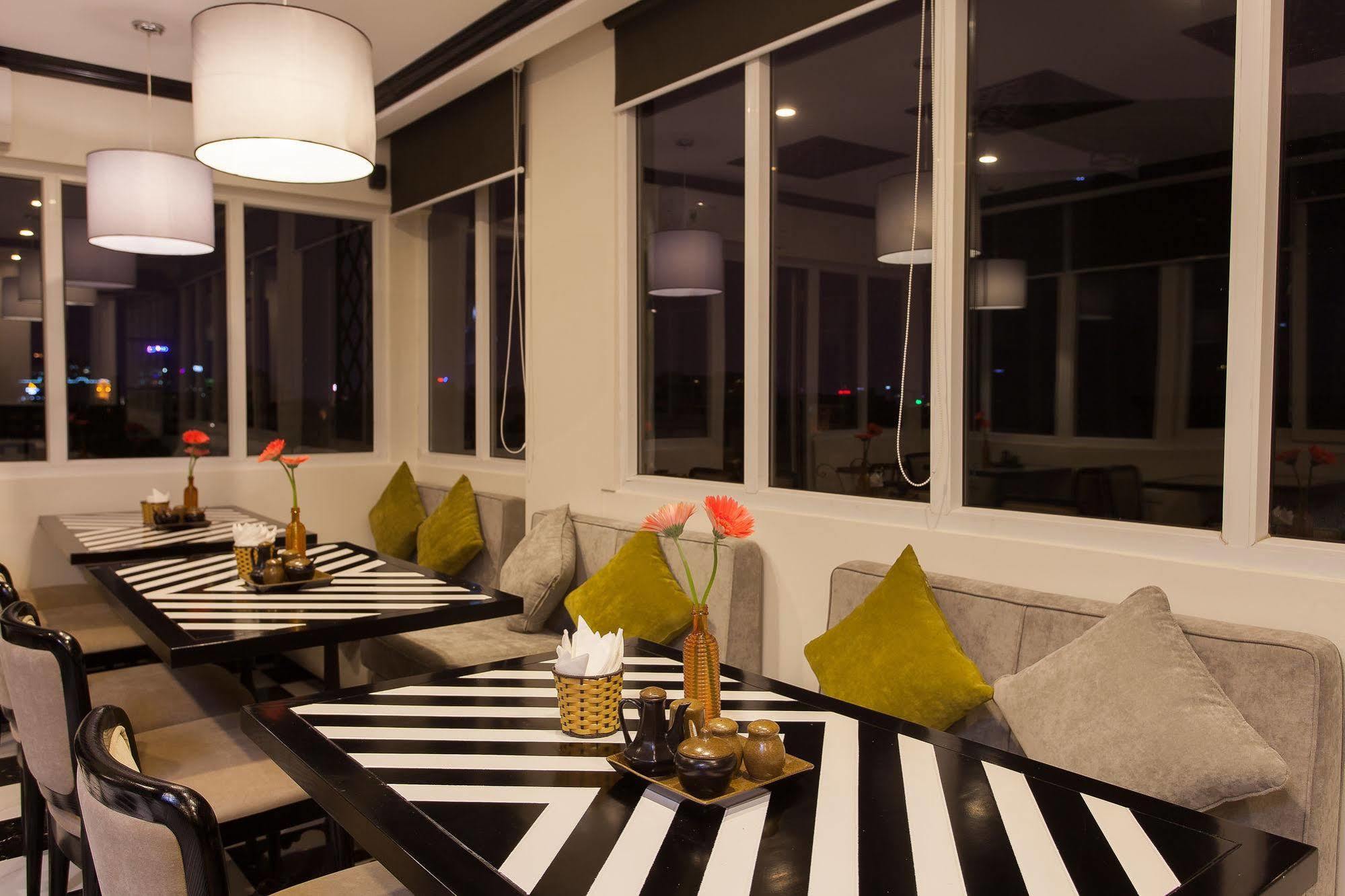 Serenity Diamond Hotel Hanoi Esterno foto