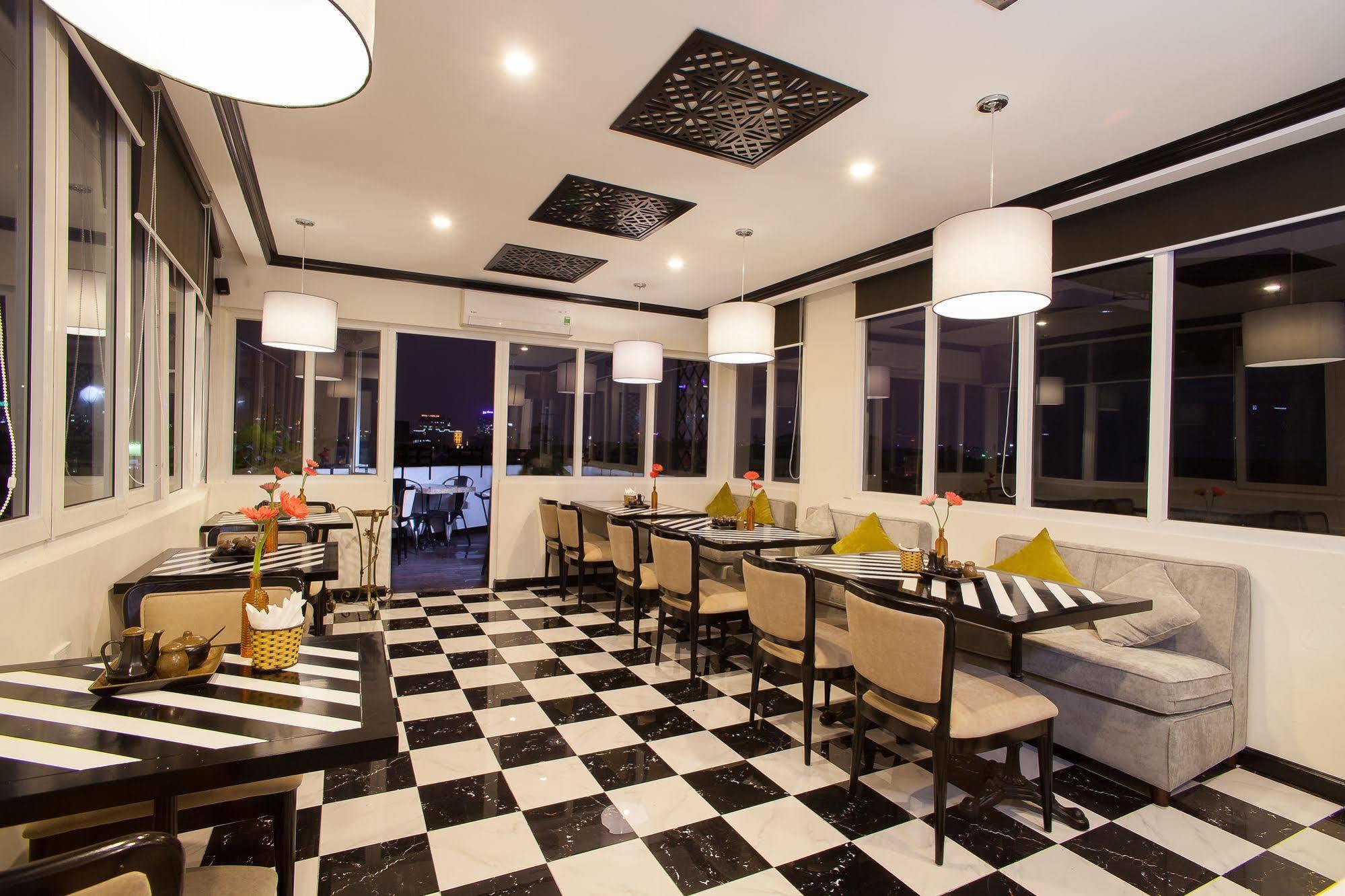 Serenity Diamond Hotel Hanoi Esterno foto